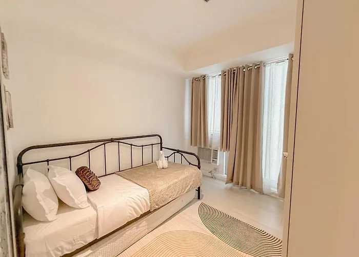 Apartamento 2br In Paranaque With Balcony Near Naia Manila
