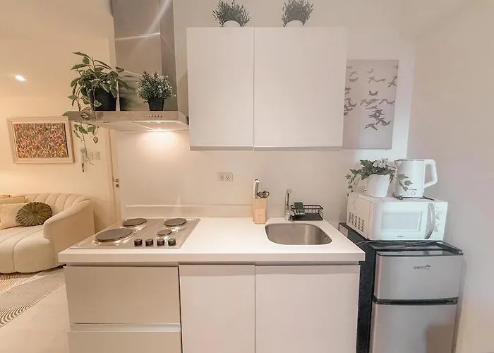Apartamento 2br In Paranaque With Balcony Near Naia